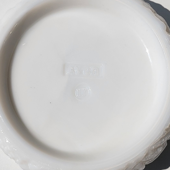 Vintage Floral Milk Glass Dish - Picture 5 of 5